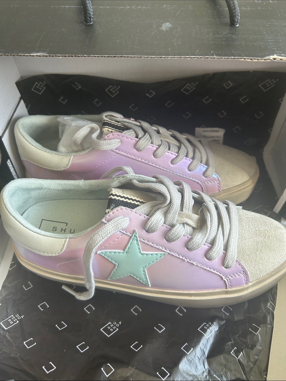 ShuShop Metallic Lavender & Cream Low-Top Sneakers